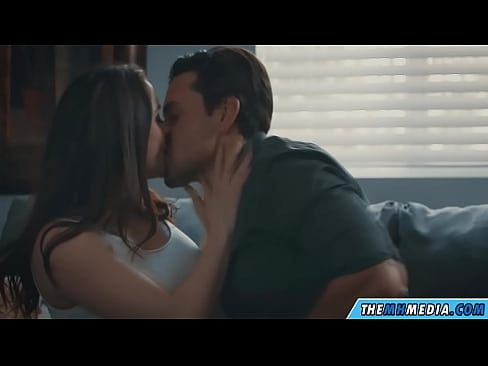 ❤️ Romantikong pakikipagtalik sa isang magandang busty na ina Porno sa amin ☑